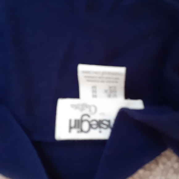 Kenzie Girl Aritzia cardigan - Picture 3 of 4